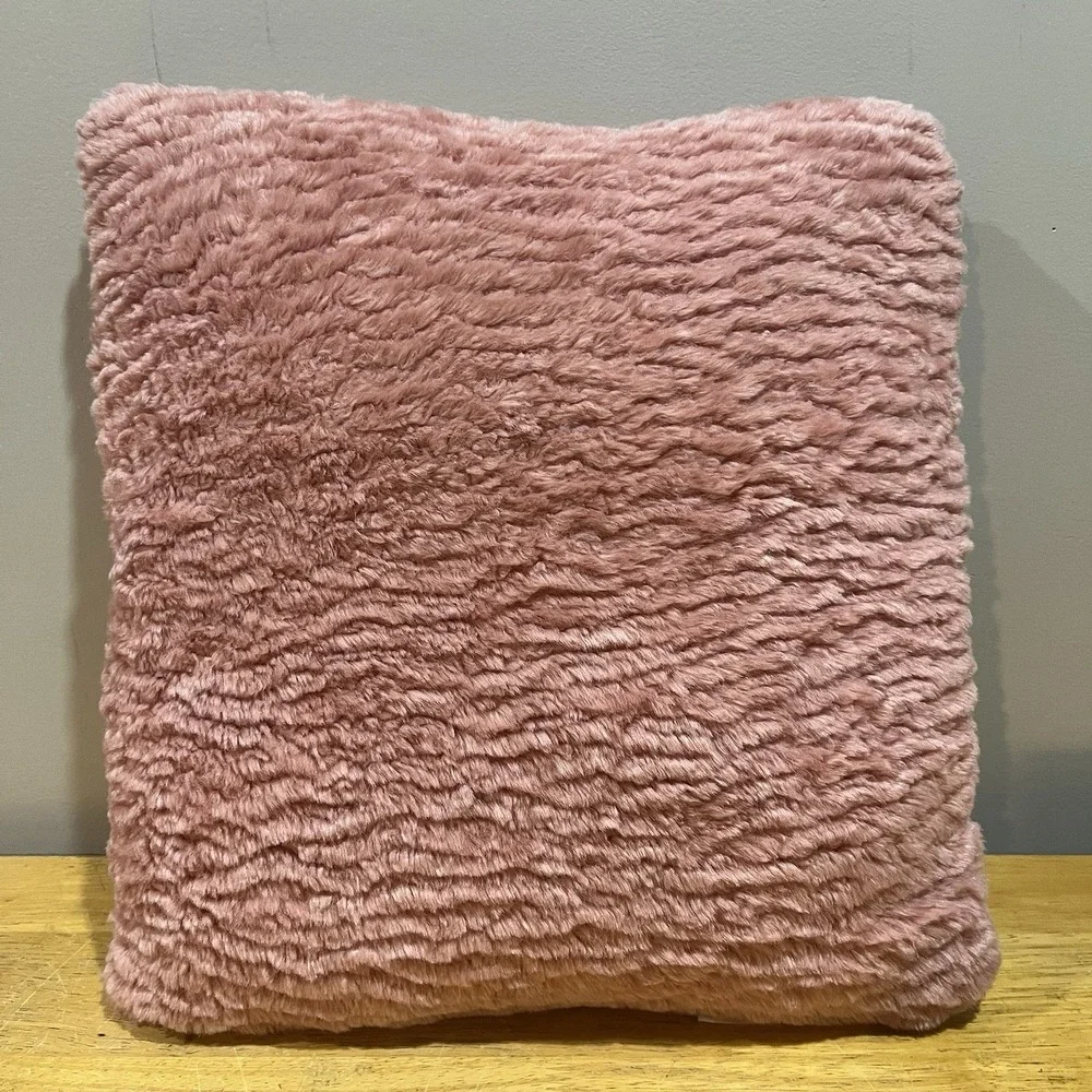 Pier One Soft Fuzzy Coral Rose Pink 18